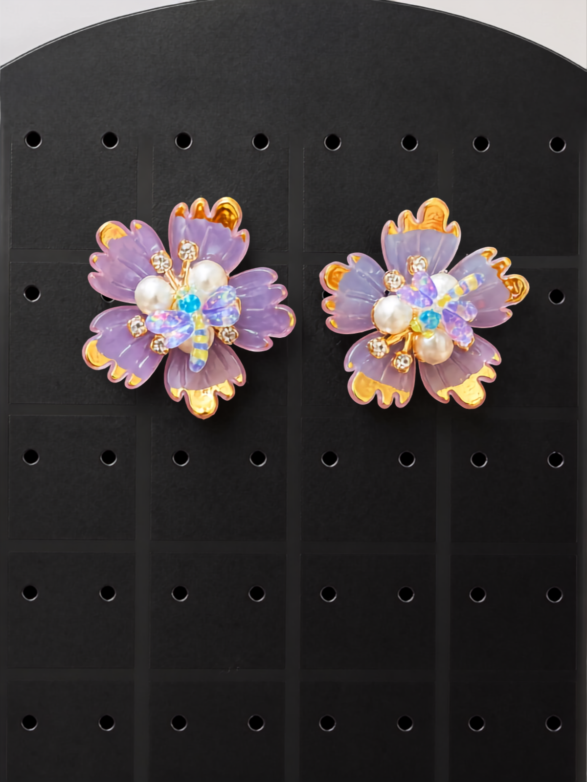 Boucles d’Oreilles Fleur Plaquées Or – Libellule & Strass – Artisanat Creat'joux